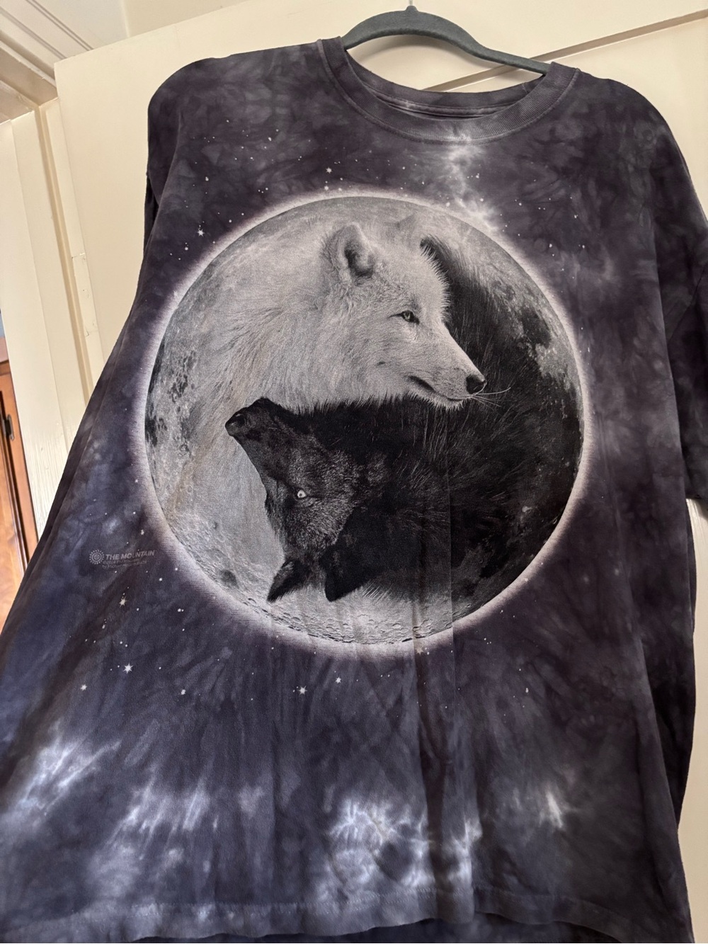 The Mountain Men's Tie-Dye Wolf Moon Shirt - Black & White